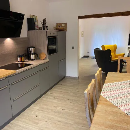 Apartmán Am Alten Apfelbaum - 2 *